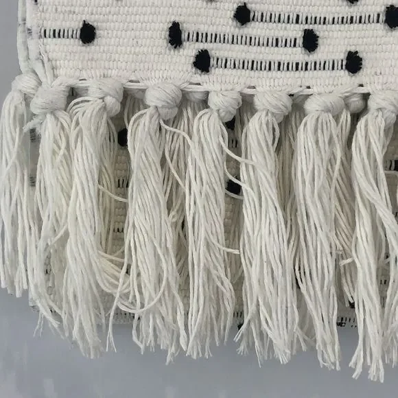 Crochet Table Runner Holiday - Picture 4 of 11